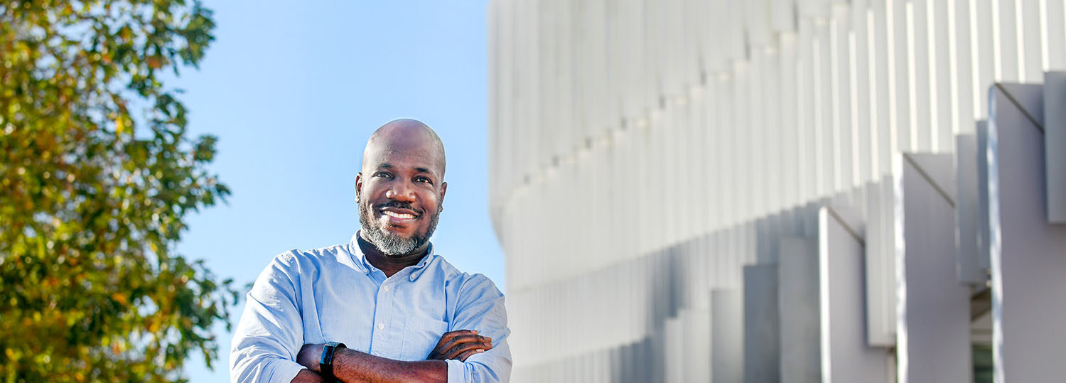 Cranos Williams in front of Hunt Library
