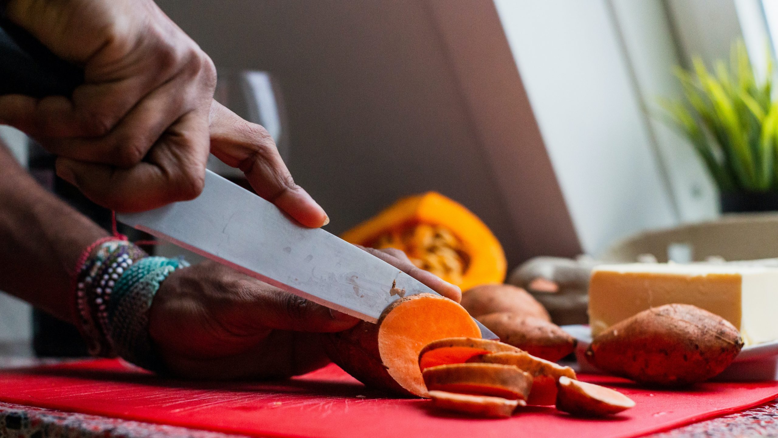 slicing sweet potatoes